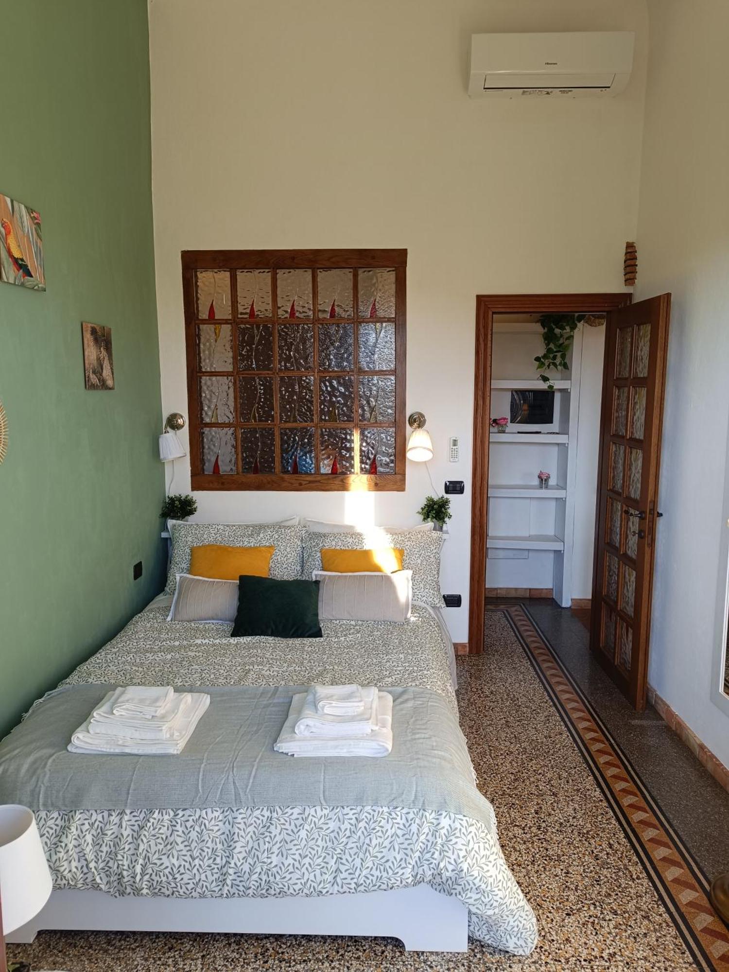 Florence Castle Apartment 2 Bedrooms, 2 Bathrooms מראה חיצוני תמונה