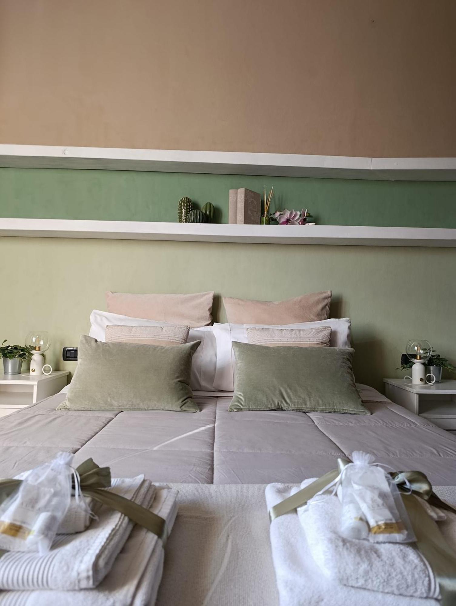 Florence Castle Apartment 2 Bedrooms, 2 Bathrooms מראה חיצוני תמונה